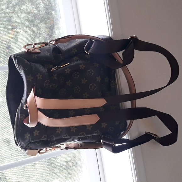 Ladies Backpack - Picture 4 of 6